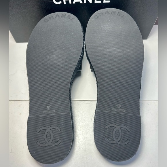 NEW CHANEL 23C CC LOGO MULE SANDALS BLACK LAMBSKIN SZ 38 - Picture 15 of 16